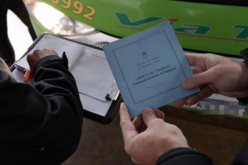 Controles para colectivos y choferes de la terminal